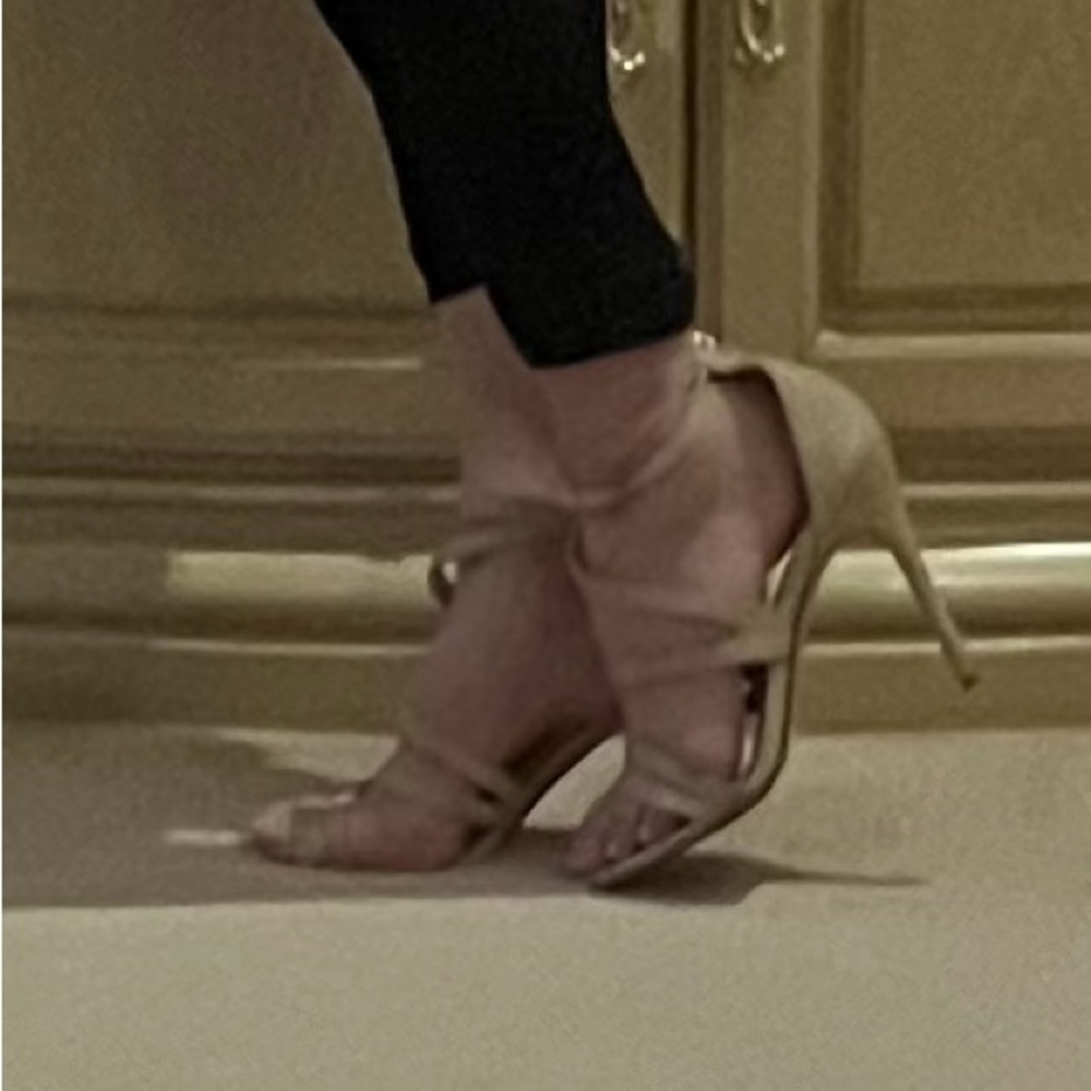 Bone colored strapy sandals - Picture 3 of 7
